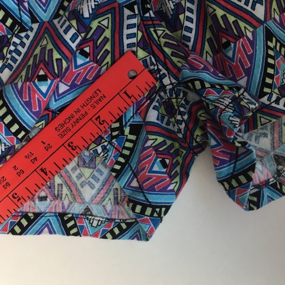 Arizona Jean Co. | Multicolor Tribal Print Shorts, Juniors Small - Picture 7 of 7